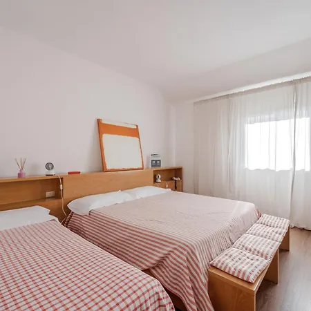 Hotiday Collection - 4*