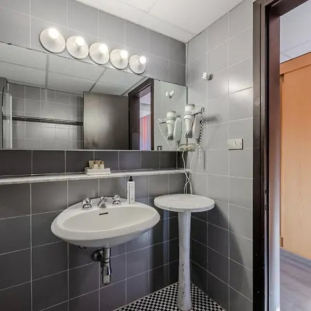 Hotiday Collection - Hotel