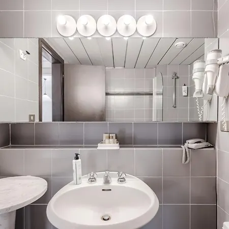 Hotiday Collection - 4* 사르자나