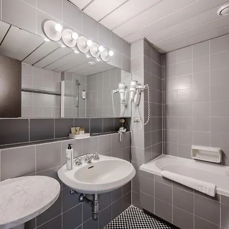 호텔 Hotiday Collection - 사르자나