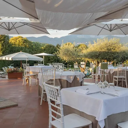 호텔 Hotiday Collection -