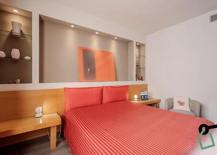 Hotel Hotiday Collection -