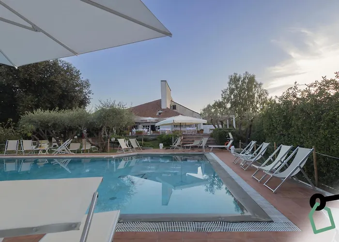 Hotiday Collection - Hotel Sarzana