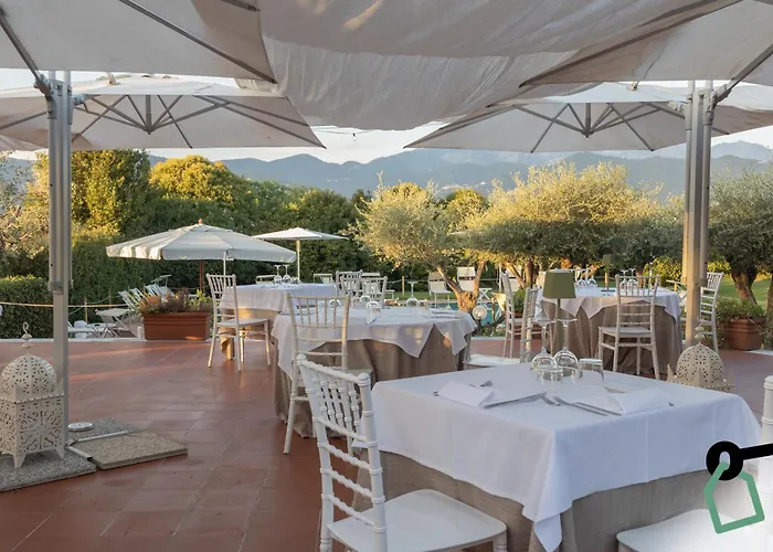 Hotel Hotiday Collection -